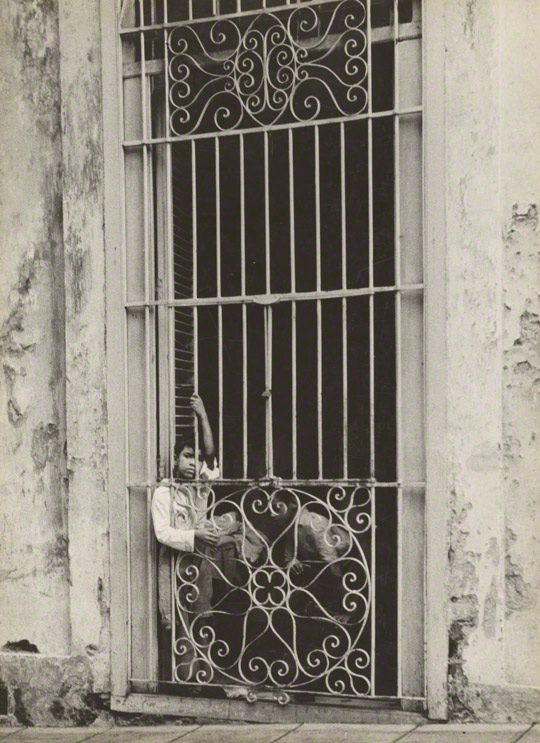 <em>Cuban Children</em>, Walker Evans, 1933. The J. Paul Getty Museum. © Walker Evans Archive, The Metropolitan Museum of Art