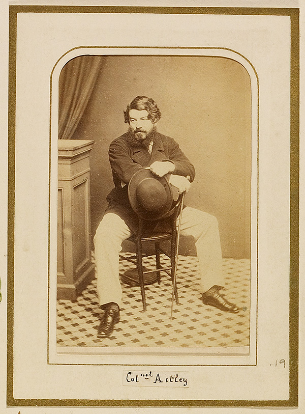 gm_039706F22V1_topright