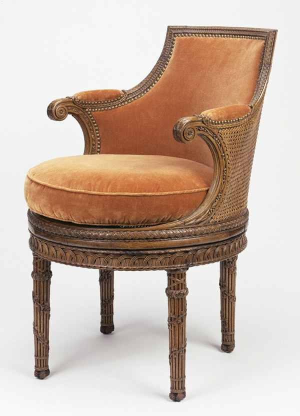 Marie Antoinette S Swiveling Armchair Is The New Centerpiece Of