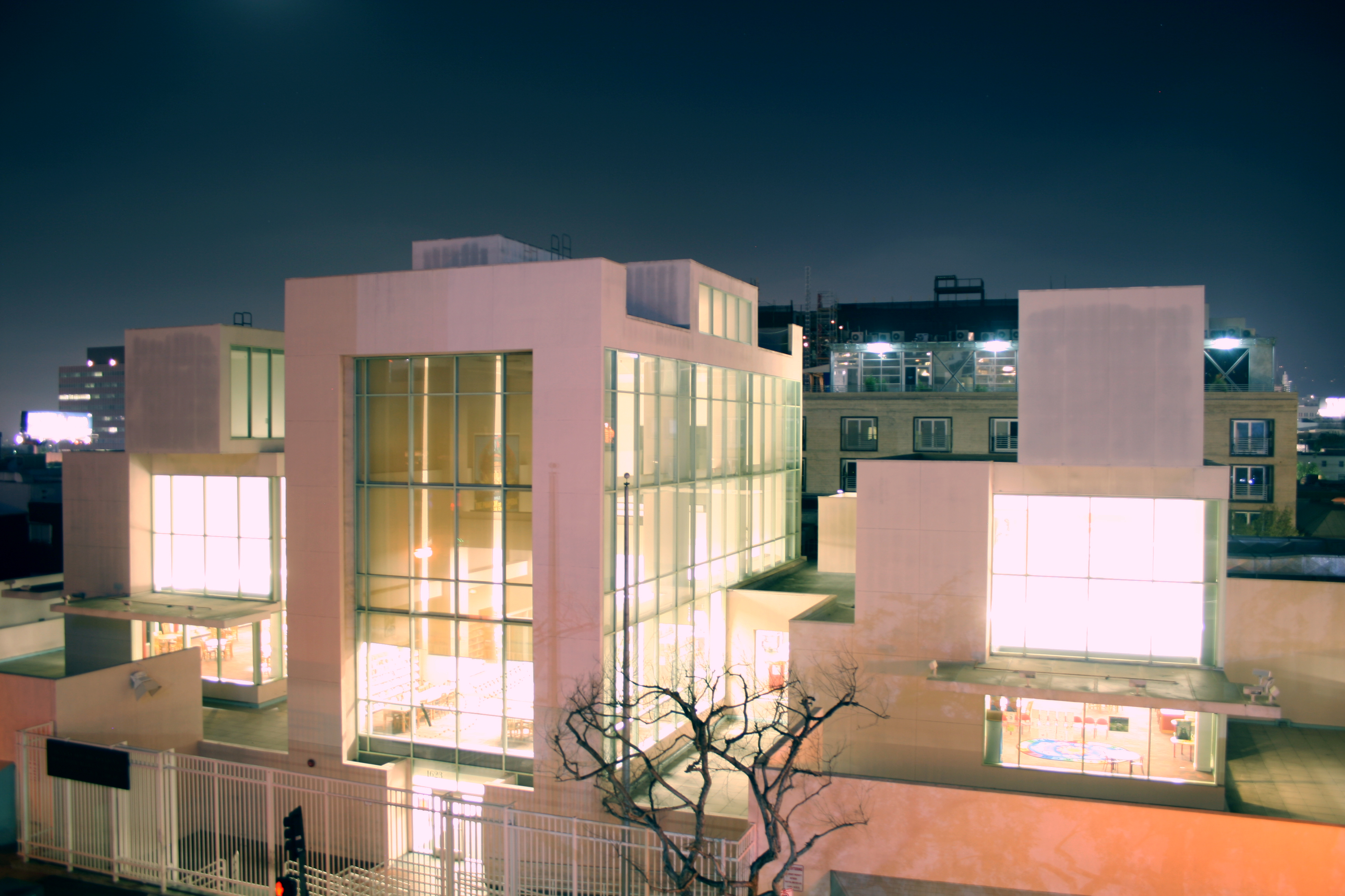 10 Frank Gehry Buildings to See in L.A. | The Getty Iris