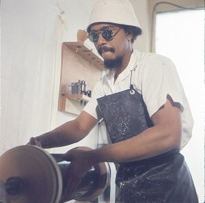 Frederick Eversley polishing one of his sculptures